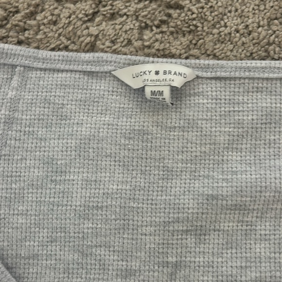 lucky brand long sleeve - Picture 3 of 3